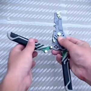 18-in-1 Electrician's Multifunctional Folding Tool with Wire Strippers, Hook Knife, Screwdriver, and Wrench - Compact Design in Gray/Green, Ideal for DIY, Home, and Construction Projects, Versatile Electrician's Tool | Multifunctional Gadget | Robust Tool Material, Electrician Tools